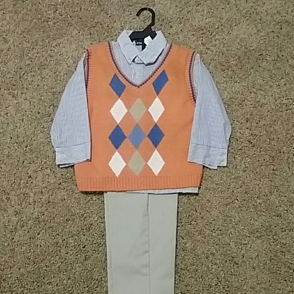 Boys outfit size 4